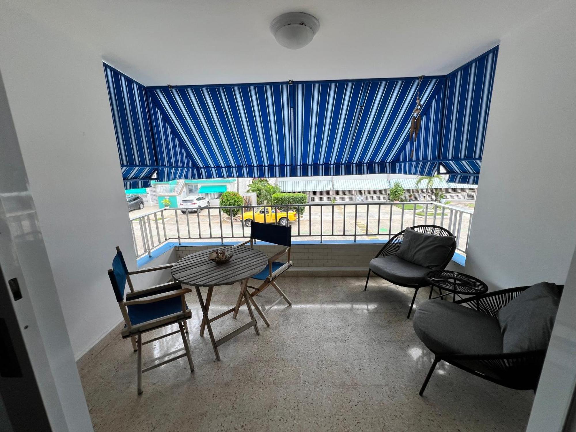 Oceanview Apartment Steps To The Beach Luquillo Kültér fotó